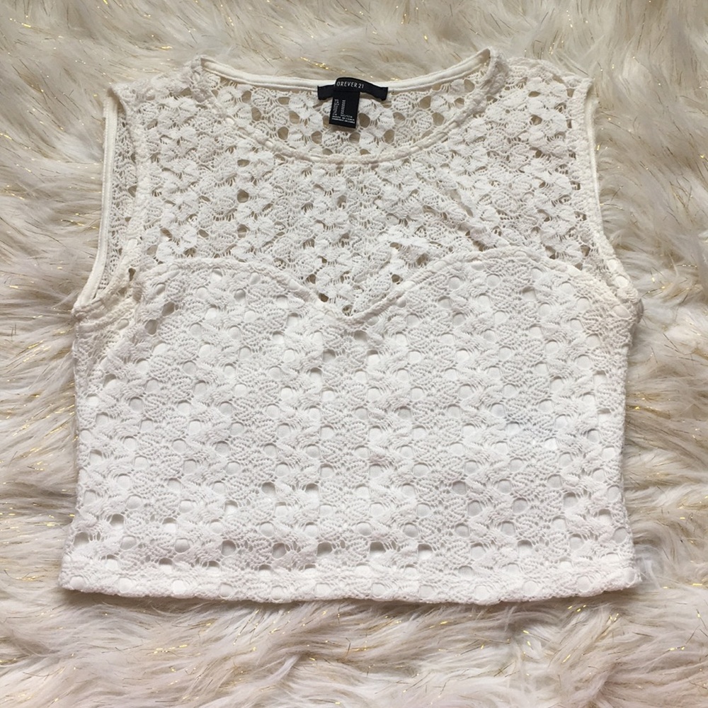 Knit 💗 shaped crop top